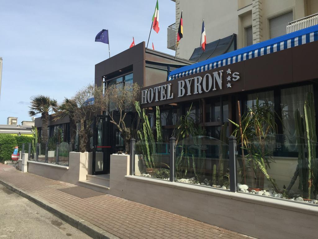 拜伦酒店 米兰马瑞提那 外观 照片