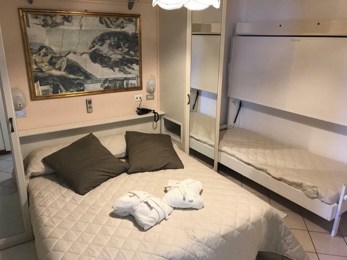 拜伦酒店 米兰马瑞提那 外观 照片